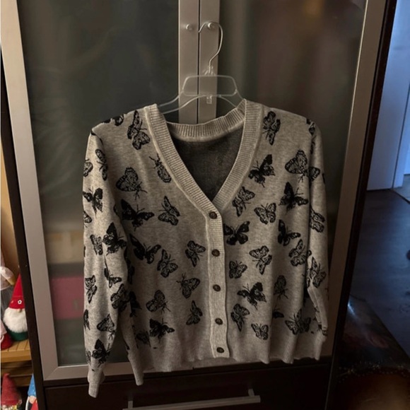 Sweaters - Gray Butterfly Patterned Women's Sweater